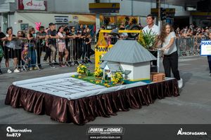 Desfile Alusivo ao anivers&aacute;rio de 253 anos de Guaratuba