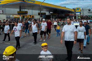 Desfile Alusivo ao anivers&aacute;rio de 253 anos de Guaratuba