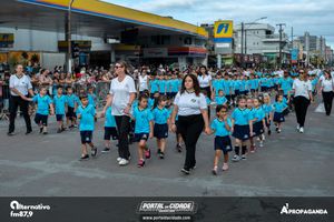Desfile Alusivo ao anivers&aacute;rio de 253 anos de Guaratuba