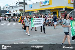 Desfile Alusivo ao anivers&aacute;rio de 253 anos de Guaratuba