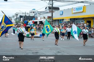 Desfile Alusivo ao anivers&aacute;rio de 253 anos de Guaratuba