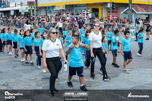Desfile Alusivo ao anivers&aacute;rio de 253 anos de Guaratuba