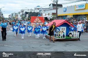 Desfile Alusivo ao anivers&aacute;rio de 253 anos de Guaratuba
