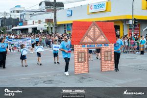 Desfile Alusivo ao anivers&aacute;rio de 253 anos de Guaratuba