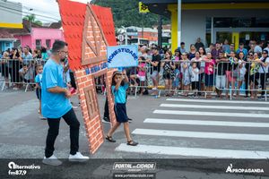 Desfile Alusivo ao anivers&aacute;rio de 253 anos de Guaratuba