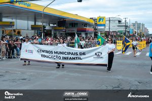 Desfile Alusivo ao anivers&aacute;rio de 253 anos de Guaratuba