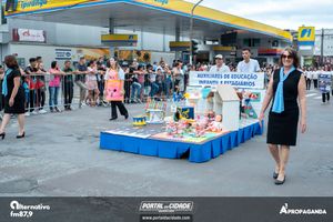Desfile Alusivo ao anivers&aacute;rio de 253 anos de Guaratuba