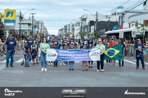 Desfile Alusivo ao anivers&aacute;rio de 253 anos de Guaratuba