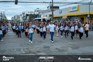 Desfile Alusivo ao anivers&aacute;rio de 253 anos de Guaratuba