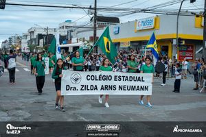 Desfile Alusivo ao anivers&aacute;rio de 253 anos de Guaratuba