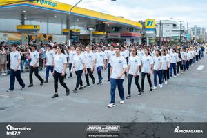 Desfile Alusivo ao anivers&aacute;rio de 253 anos de Guaratuba