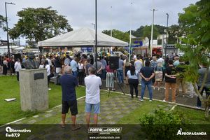 Hasteamento das Bandeiras nas comemora&ccedil;&otilde;es dos 253 anos de Guaratuba