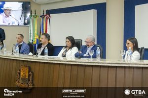 Entrega do T&iacute;tulo de Cidad&atilde;o Honor&aacute;rio Padre Ant&ocirc;nio Carlos da Silva
