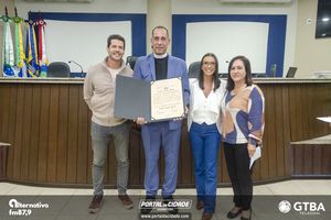 Entrega do T&iacute;tulo de Cidad&atilde;o Honor&aacute;rio Padre Ant&ocirc;nio Carlos da Silva