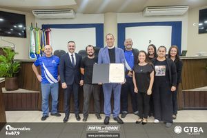 Entrega do T&iacute;tulo de Cidad&atilde;o Honor&aacute;rio Padre Ant&ocirc;nio Carlos da Silva