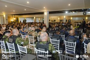 Formatura da primeira turma da Guarda Civil Municipal de Guaratuba