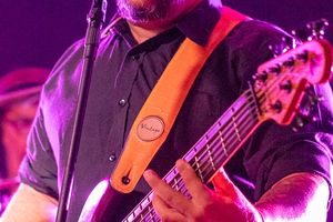 Show com a Banda 80 Bits