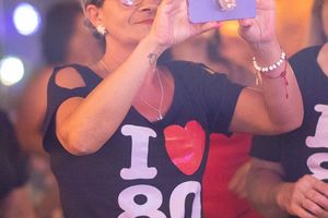Show com a Banda 80 Bits