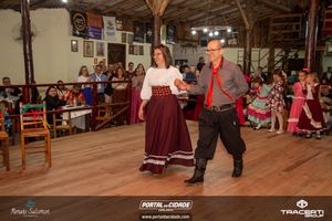 Baile de 27 anos do CTG Rancho do Chimarr&atilde;o