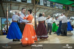 Baile de 27 anos do CTG Rancho do Chimarr&atilde;o