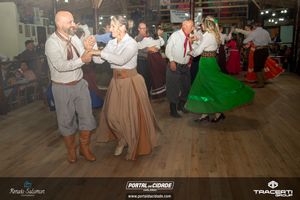 Baile de 27 anos do CTG Rancho do Chimarr&atilde;o