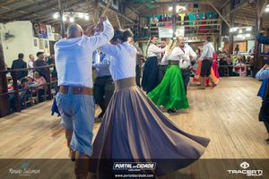Baile de 27 anos do CTG Rancho do Chimarr&atilde;o