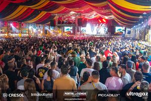 36&ordf; Oktoberfest de Igrejinha (Show Lauana Prado)
