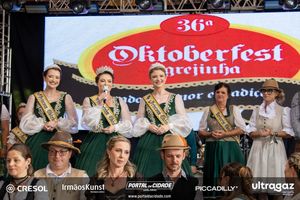 Apresenta&ccedil;&atilde;o da Presidente e do Vice-Presidente da 37&ordf; Oktoberfest de Igrejinha