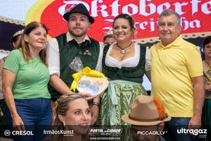 Apresenta&ccedil;&atilde;o da Presidente e do Vice-Presidente da 37&ordf; Oktoberfest de Igrejinha