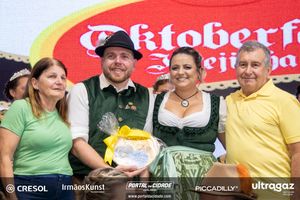 Apresenta&ccedil;&atilde;o da Presidente e do Vice-Presidente da 37&ordf; Oktoberfest de Igrejinha