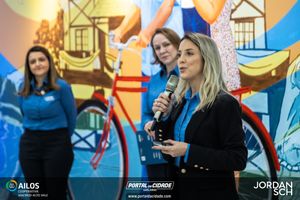 Inaugura&ccedil;&atilde;o do Posto de Atendimento da Viacredi Alto Vale