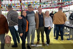 Munic&iacute;pio entrega matr&iacute;culas dos im&oacute;veis aos moradores do S&atilde;o Jos&eacute; II