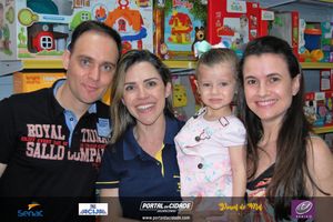 Pincel de Mel comemora 35 anos em Jacarezinho