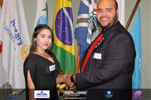 Bruno Guideli toma posse como presidente do Rotary Club de Jacarezinho
