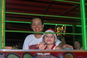 Despedida do Papai Noel no com&eacute;rcio de Jacarezinho