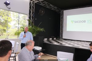 Reuni&atilde;o com os associados SICOOB Louveira