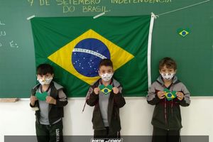 7 de Setembro na rede Municipal de Ensino em Louveira