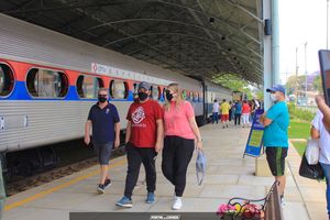 Passeio de trem tur&iacute;stico 