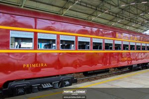 Passeio de trem tur&iacute;stico 