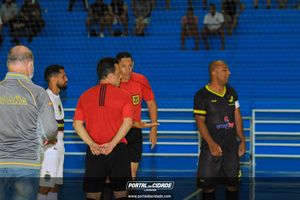 Semifinal do Futsal Amador-Chamados  X   J Cabelereiro 