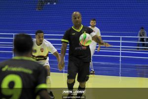 Semifinal do Futsal Amador-Chamados  X   J Cabelereiro 