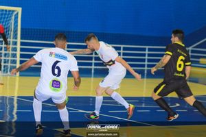 Semifinal do Futsal Amador-Chamados  X   J Cabelereiro 