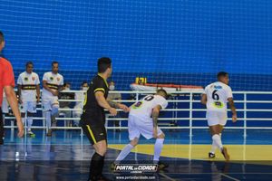 Semifinal do Futsal Amador-Chamados  X   J Cabelereiro 
