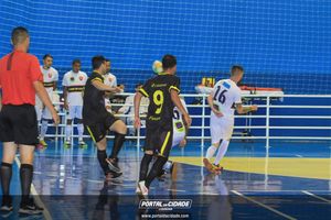 Semifinal do Futsal Amador-Chamados  X   J Cabelereiro 
