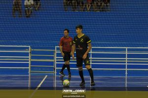 Semifinal do Futsal Amador-Chamados  X   J Cabelereiro 