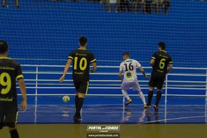 Semifinal do Futsal Amador-Chamados  X   J Cabelereiro 