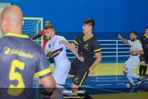 Semifinal do Futsal Amador-Chamados  X   J Cabelereiro 