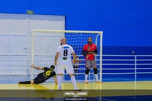 Semifinal do Futsal Amador-Chamados  X   J Cabelereiro 