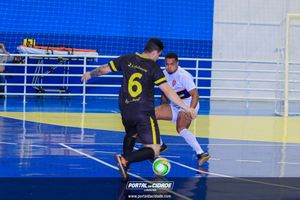 Semifinal do Futsal Amador-Chamados  X   J Cabelereiro 