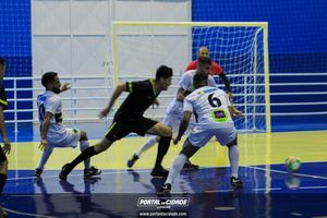 Semifinal do Futsal Amador-Chamados  X   J Cabelereiro 